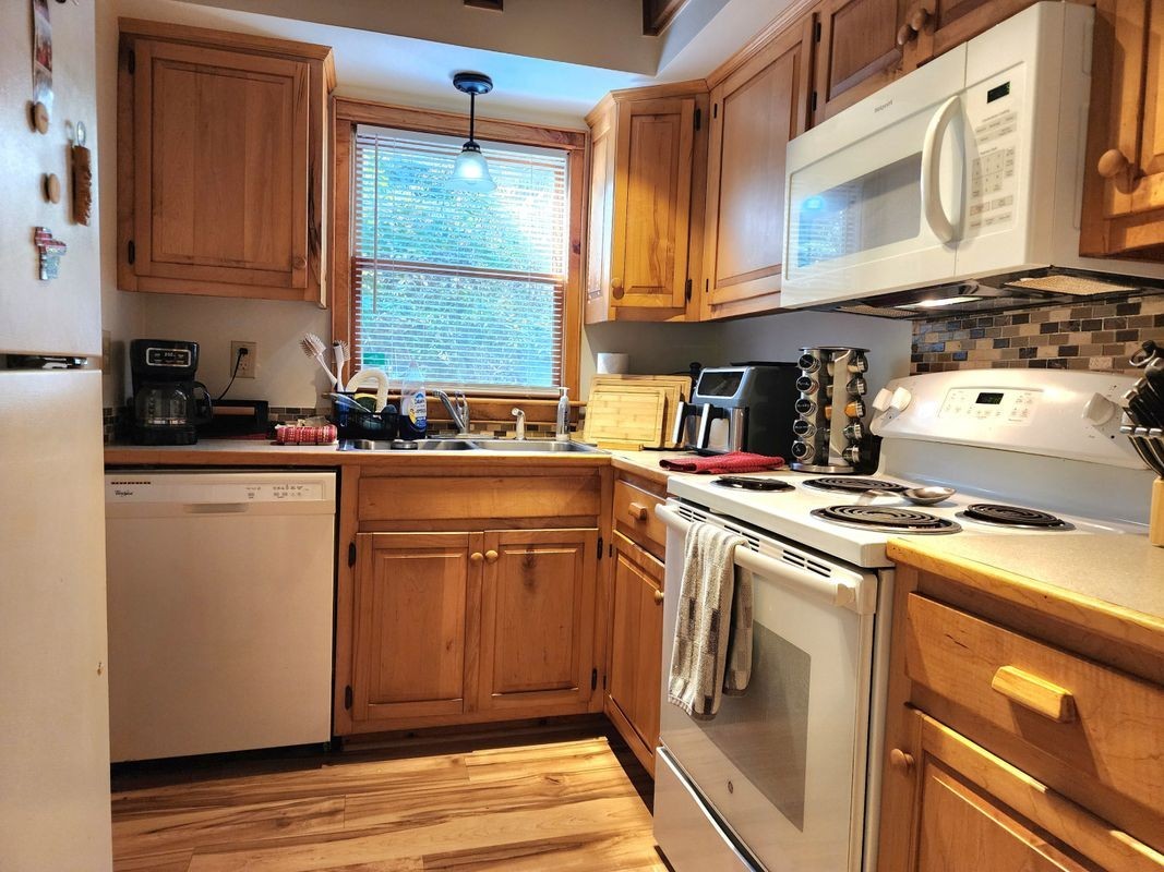 22067 Parks Mill Rd - Photo 4 of 15