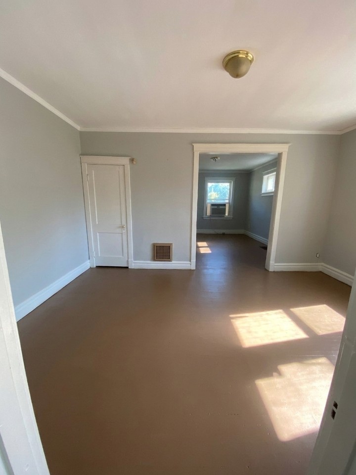 3945 Oregon Ave - Photo 2 of 14