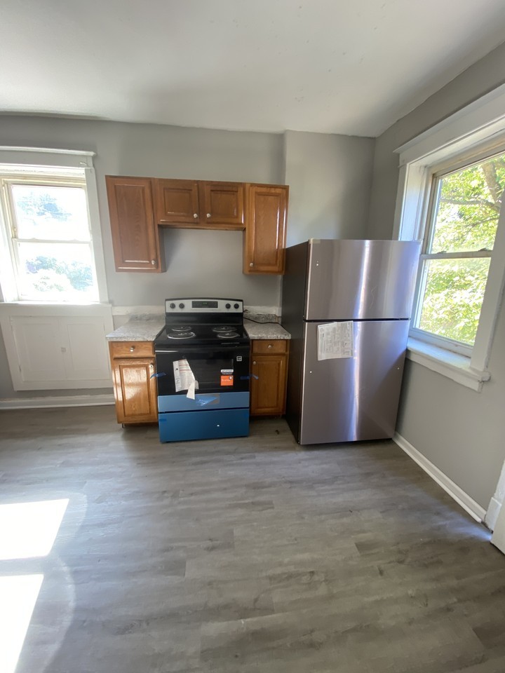 3945 Oregon Ave - Photo 5 of 14