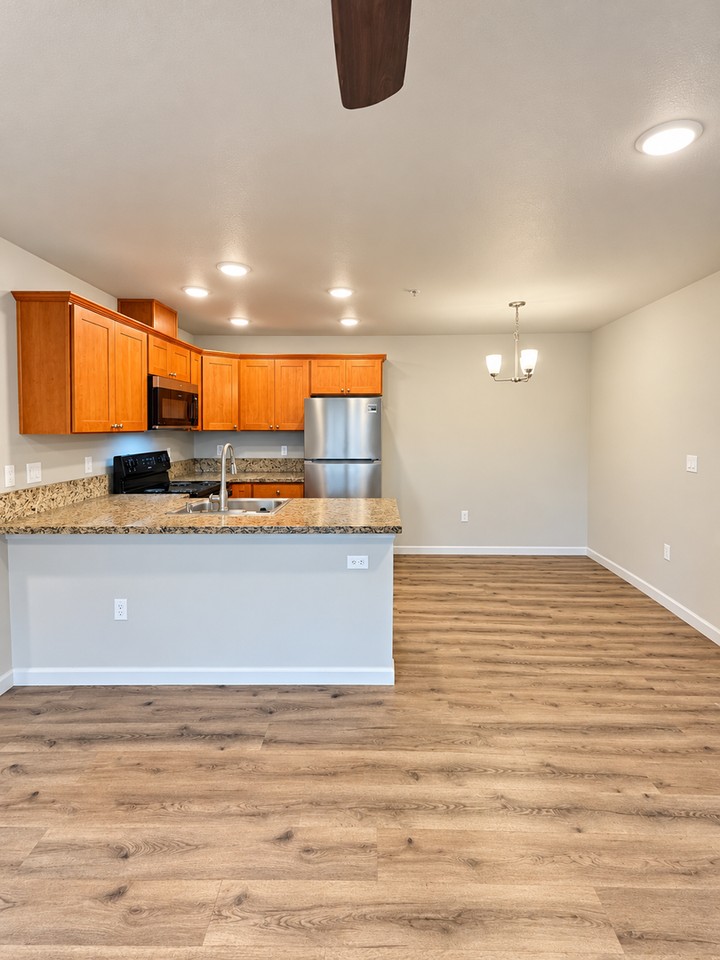 Eagle Ridge Apts - Photo 2 of 50