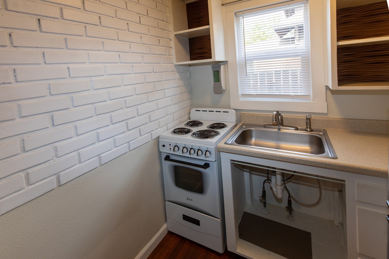 108 N Cleveland Ave #3 - Photo 6 of 10