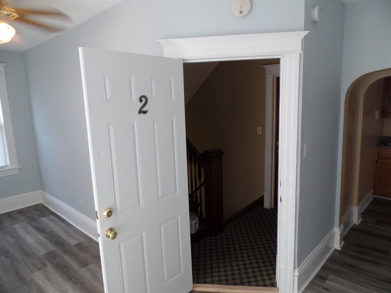457 W Lawrence Ave #2 - Photo 4 of 18