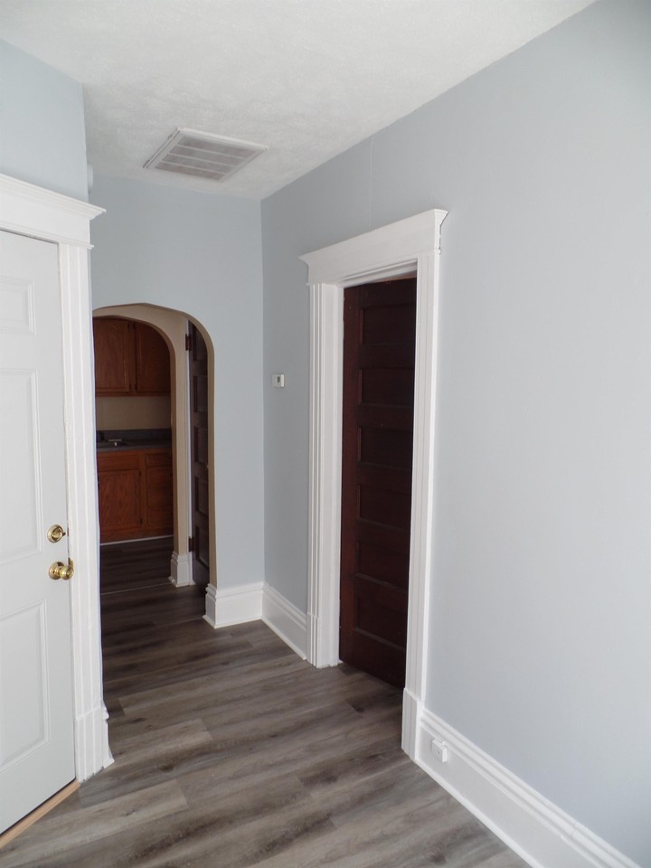 457 W Lawrence Ave #2 - Photo 7 of 18