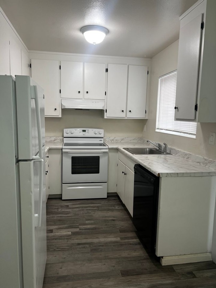 Bonnie Villa Apartments - Photo 6 of 10