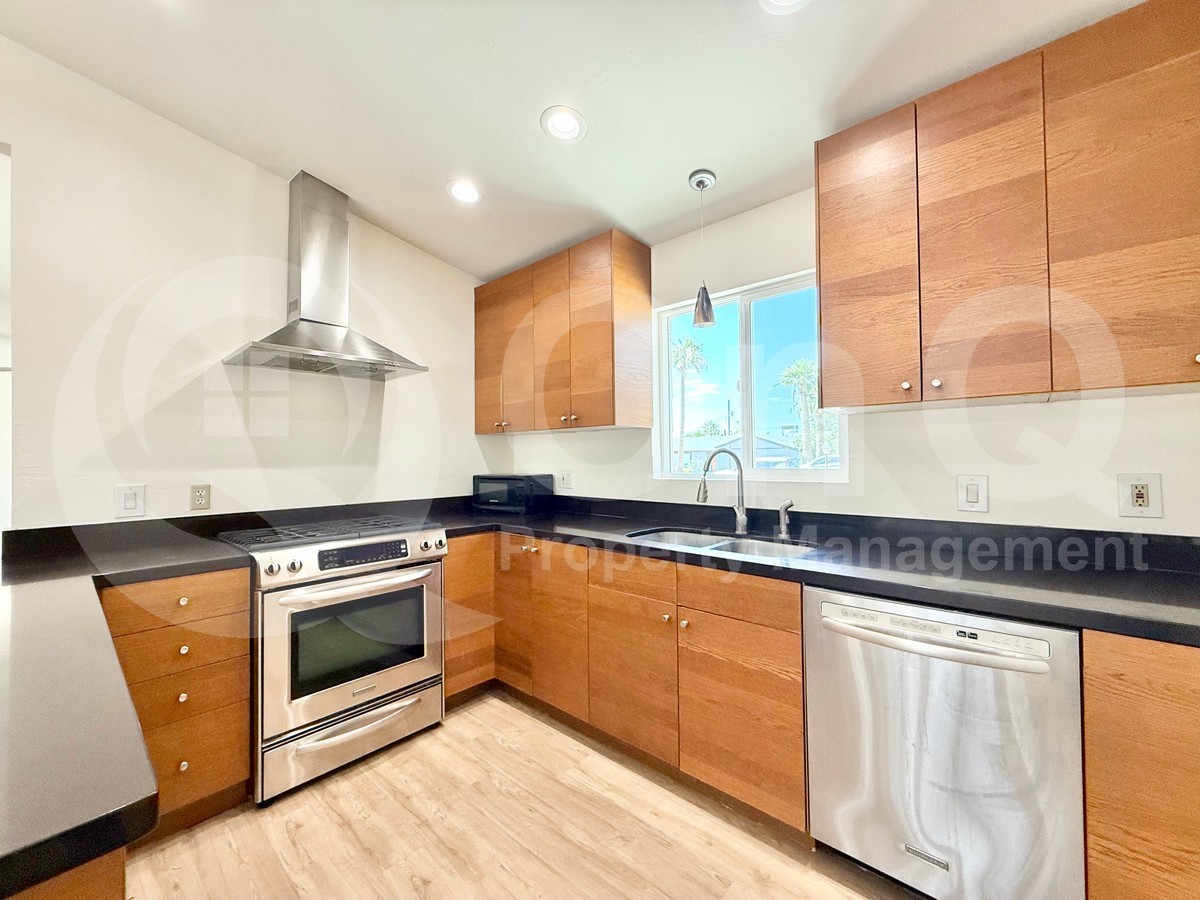 6402 E Holly St - Photo 7 of 20