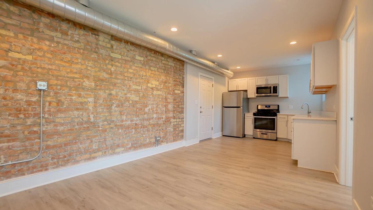 1600 W Wallen Ave #2 - Photo 3 of 13