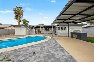 featured image of 543 W 19th St