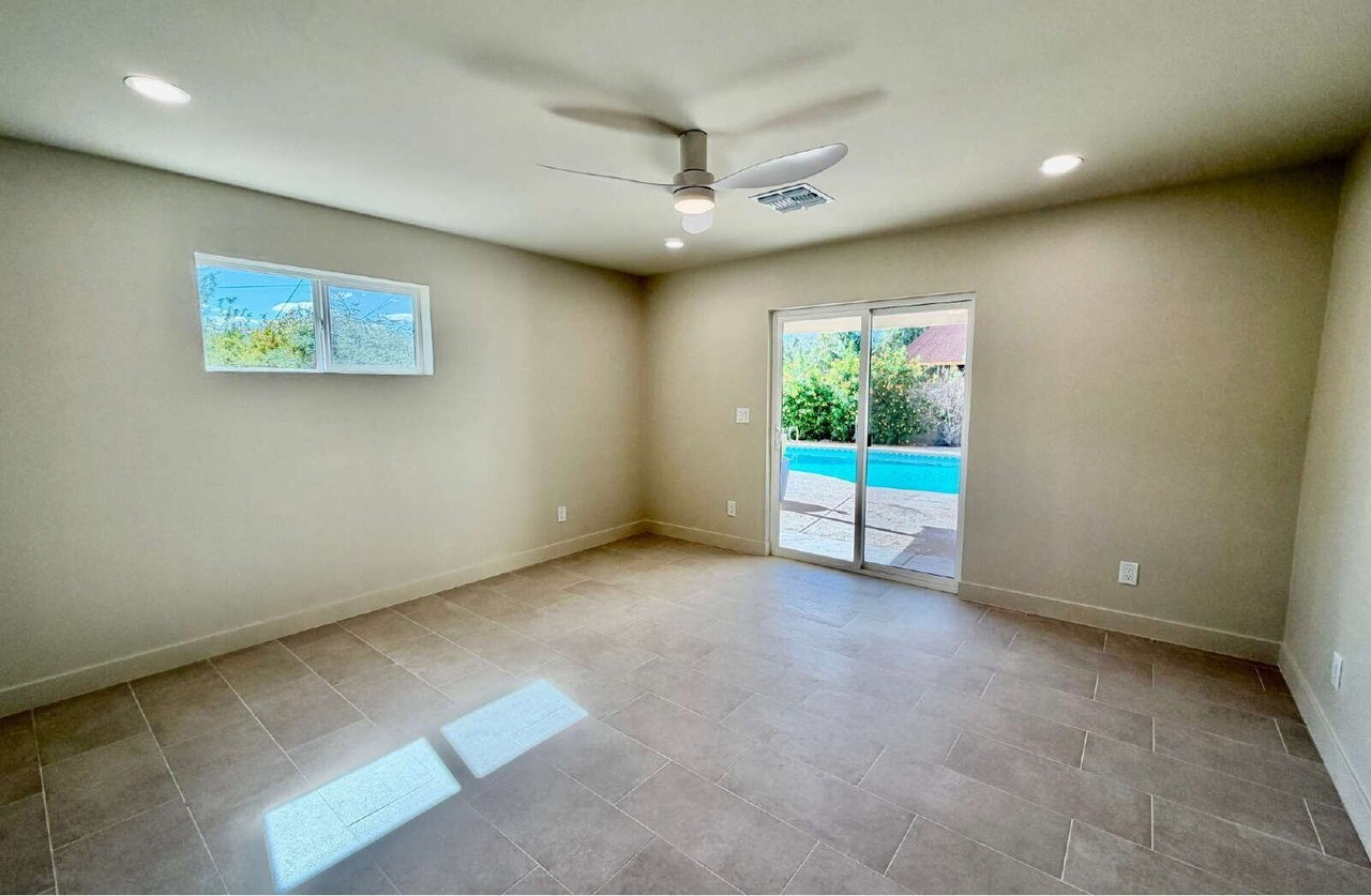 507 E Balboa Dr - Photo 6 of 22