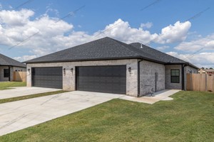 featured image of 8900 Cambria Cir #B