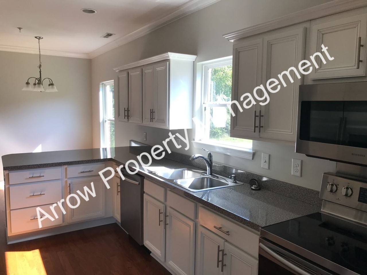 7130 Fernvale Springs Way - Photo 4 of 22