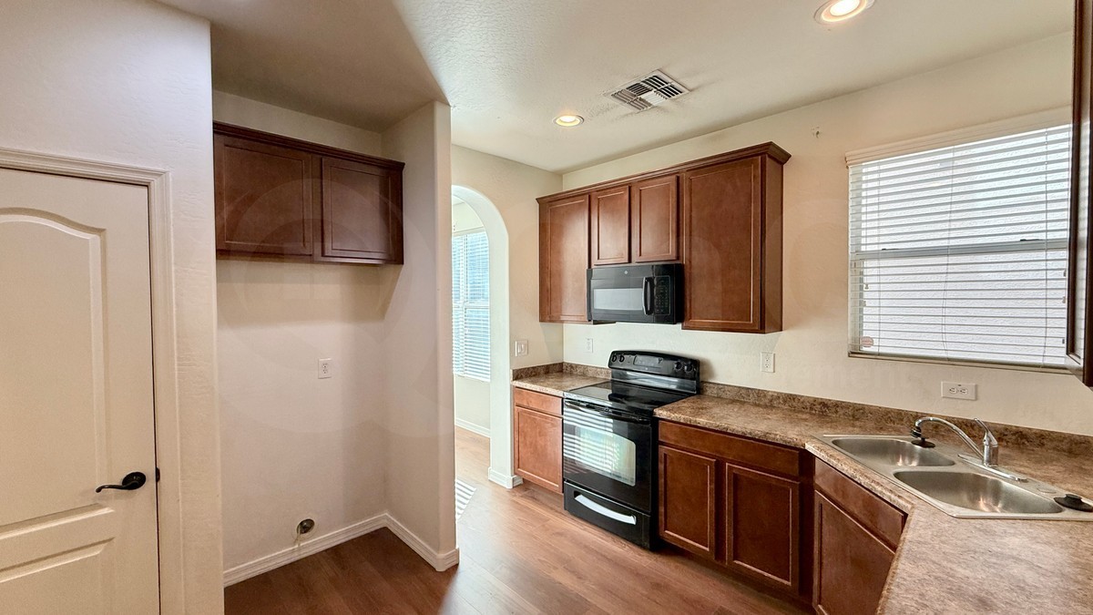 3945 E Edna Dr - Photo 6 of 34