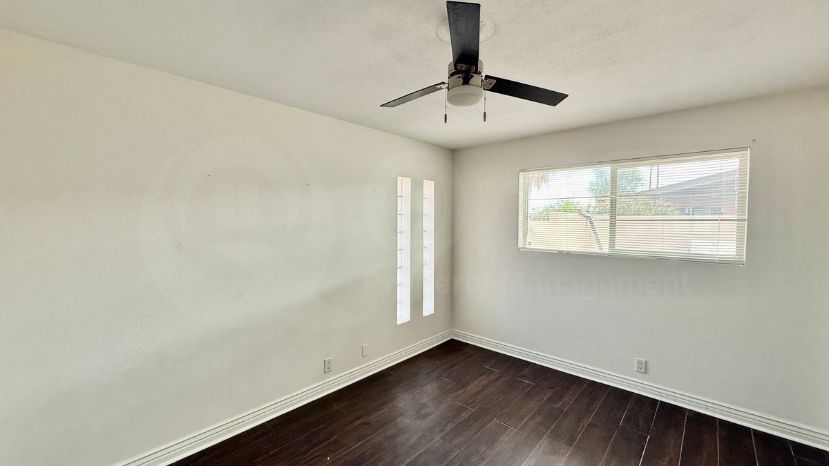 8413 E Coronado Rd #1 - Photo 6 of 10