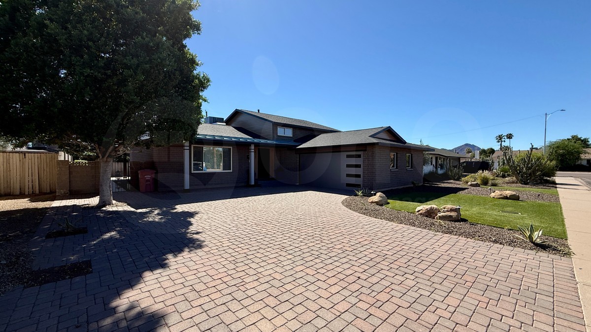 8737 E Valley Vista Dr - Photo 2 of 29