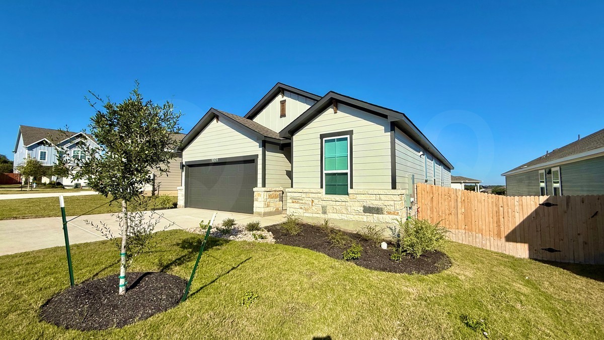 1205 Lavender Way - Photo 2 of 23