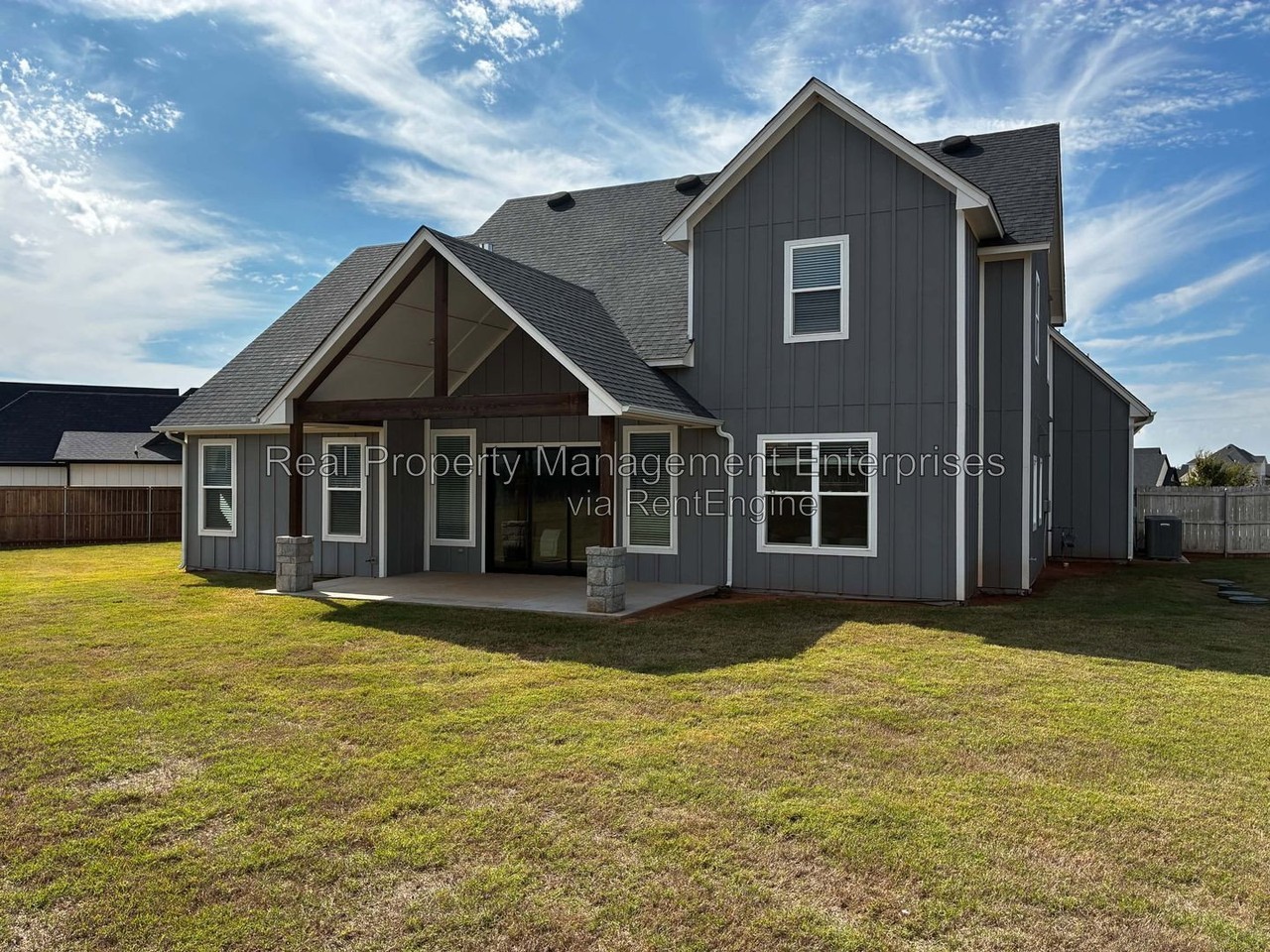 499 Old Farm Rd - Photo 5 of 9