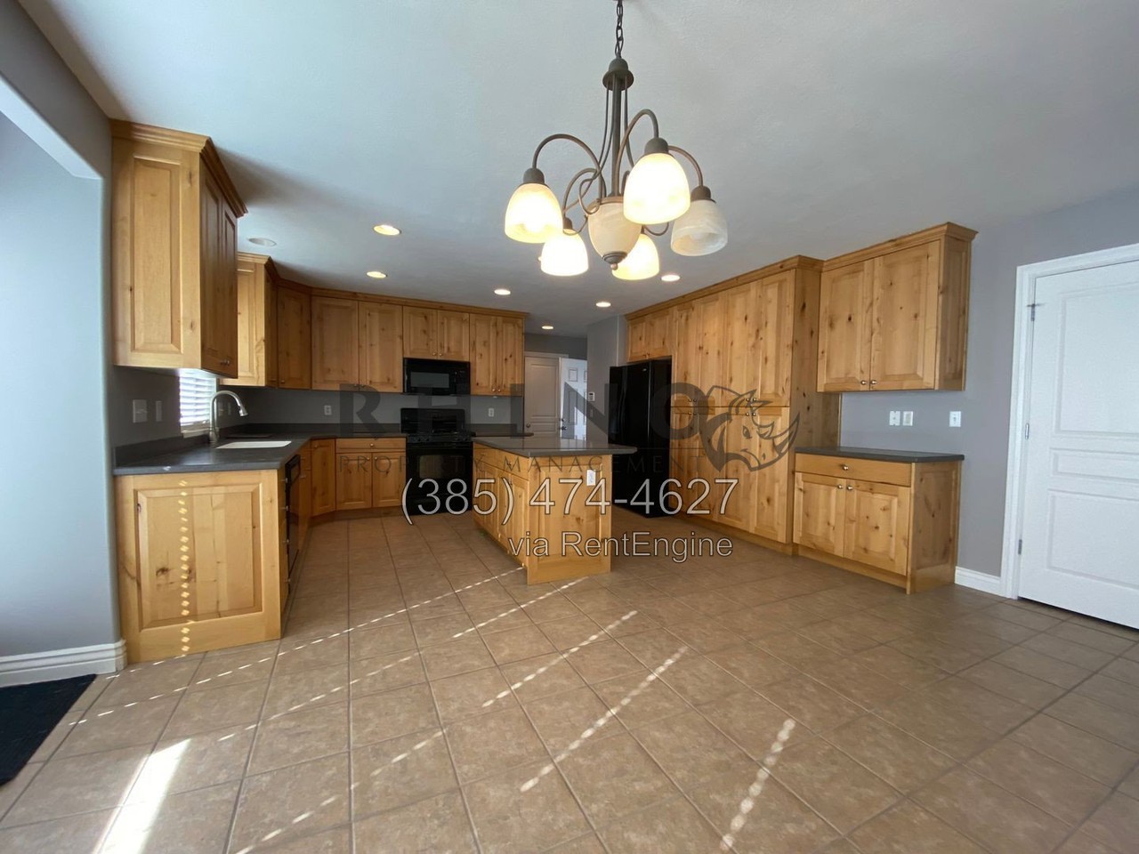1767 W 2525 S - Photo 3 of 20