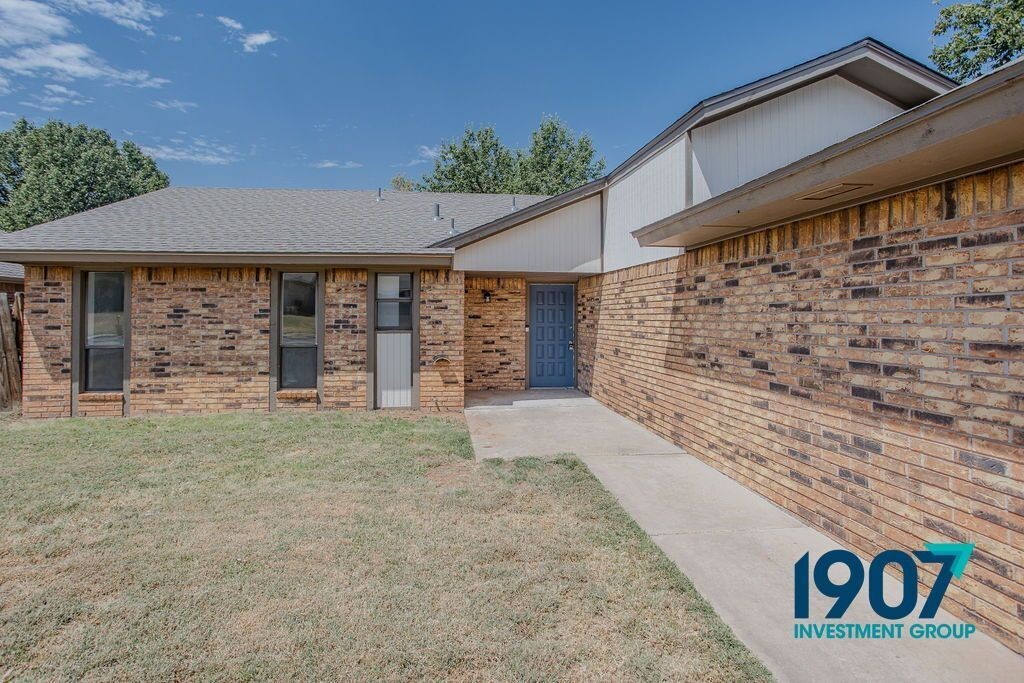 4612 Forest Hills Dr - Photo 5 of 31