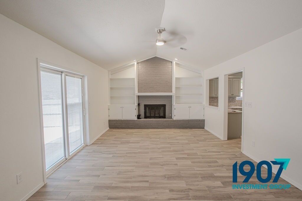 4612 Forest Hills Dr - Photo 7 of 31