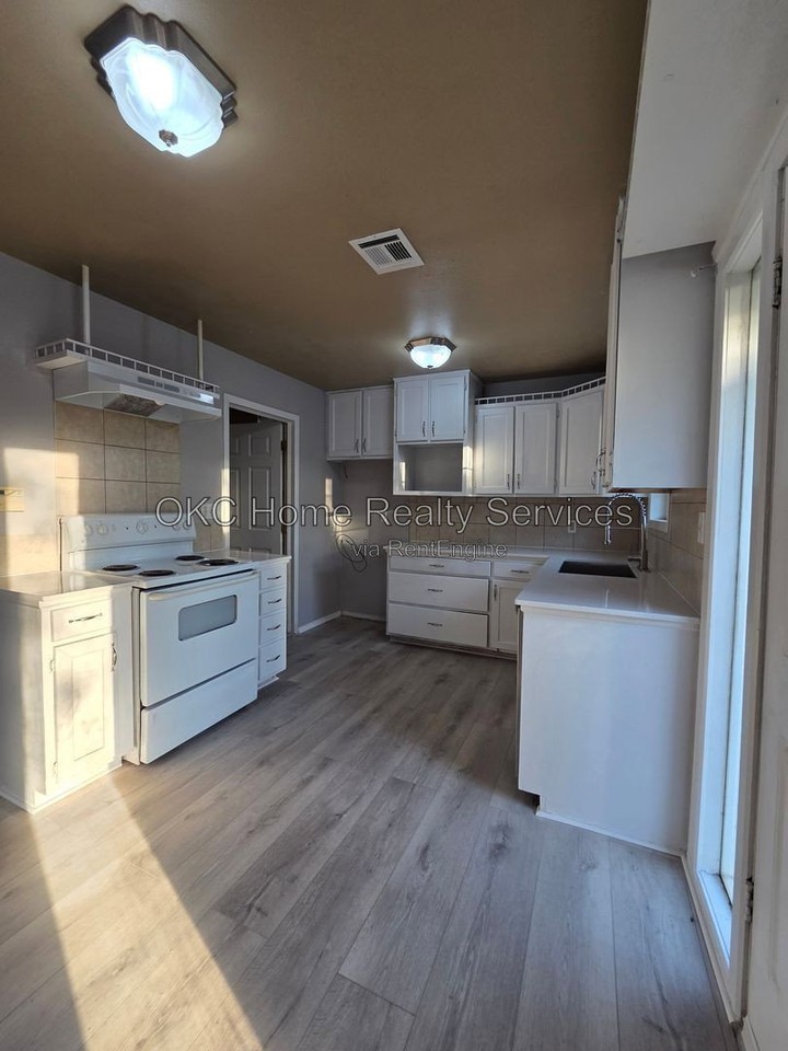 100 S Dallas Ave - Photo 6 of 20