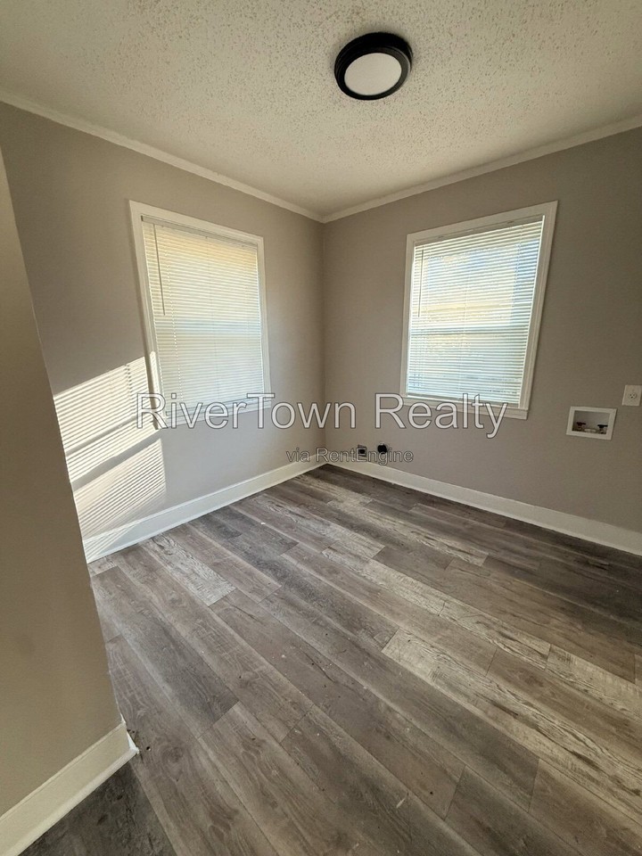 3451 Vanuys Rd - Photo 4 of 9