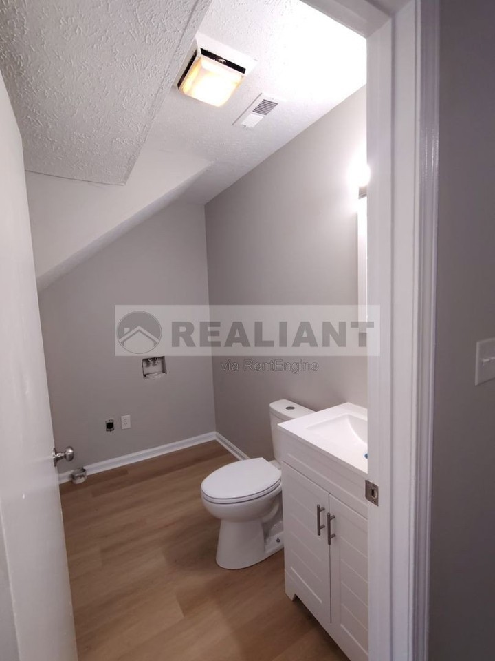 31 Hurley St #13 - Photo 5 of 15