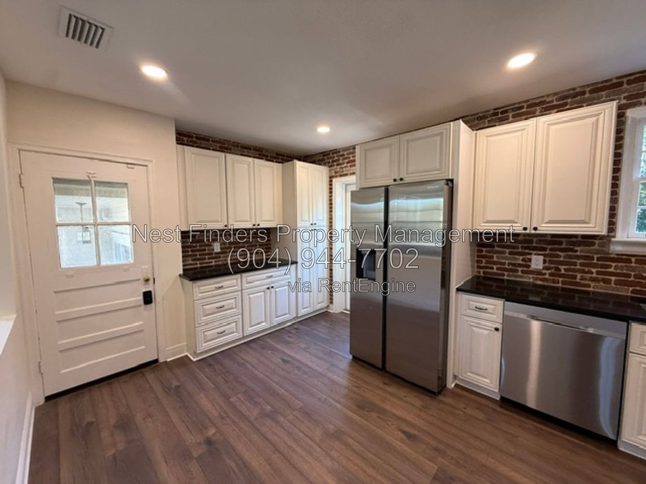 4571 Pinewood Ave - Photo 4 of 25