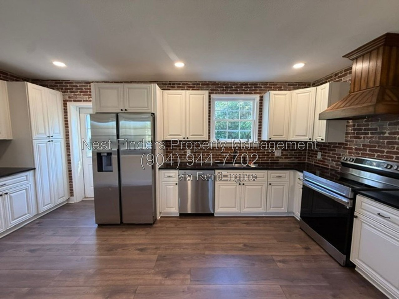 4571 Pinewood Ave - Photo 5 of 25