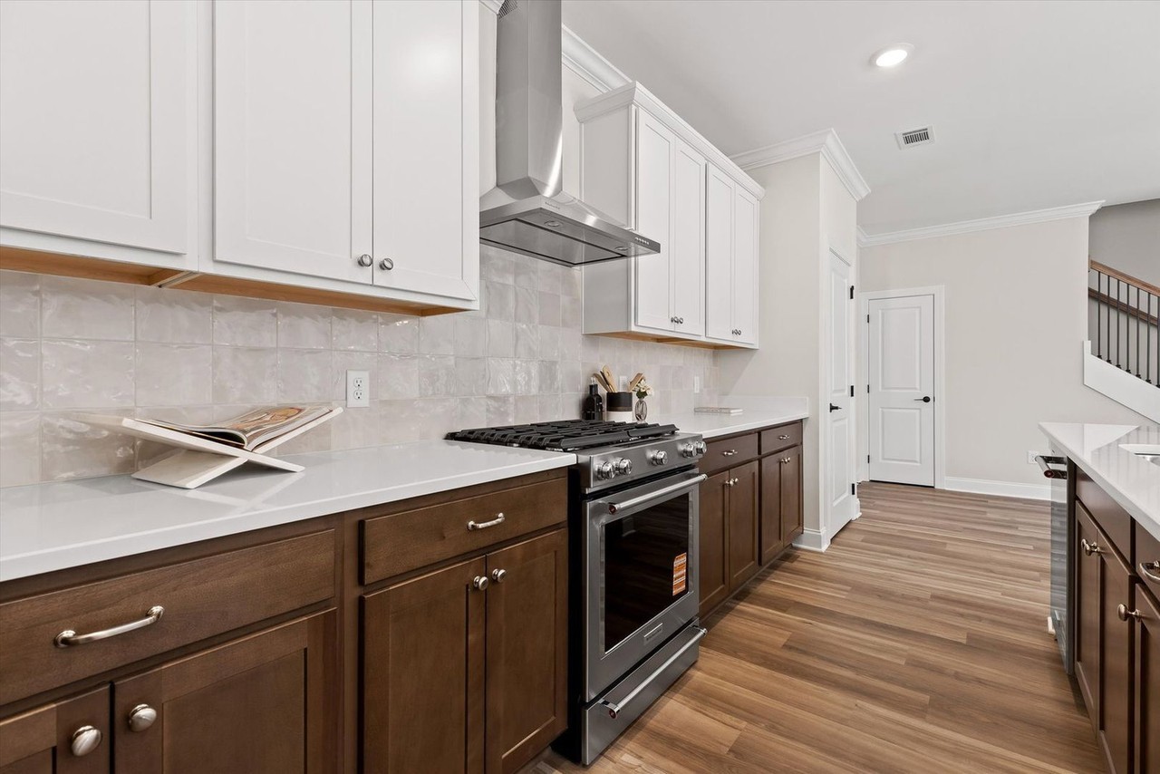 7005 Mercedes Ln - Photo 5 of 43