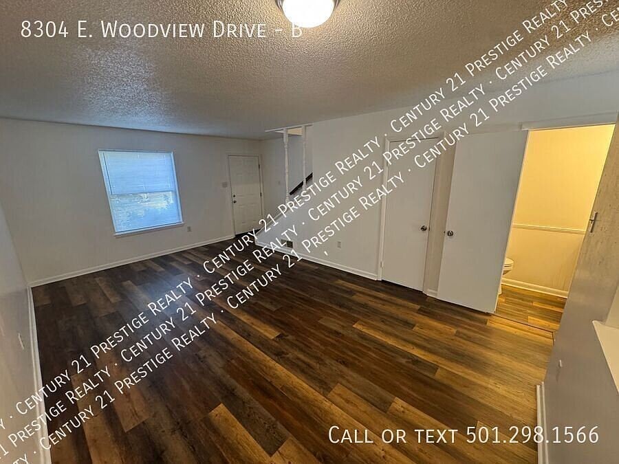 8304 Woodview Dr E #EB - Photo 3 of 12