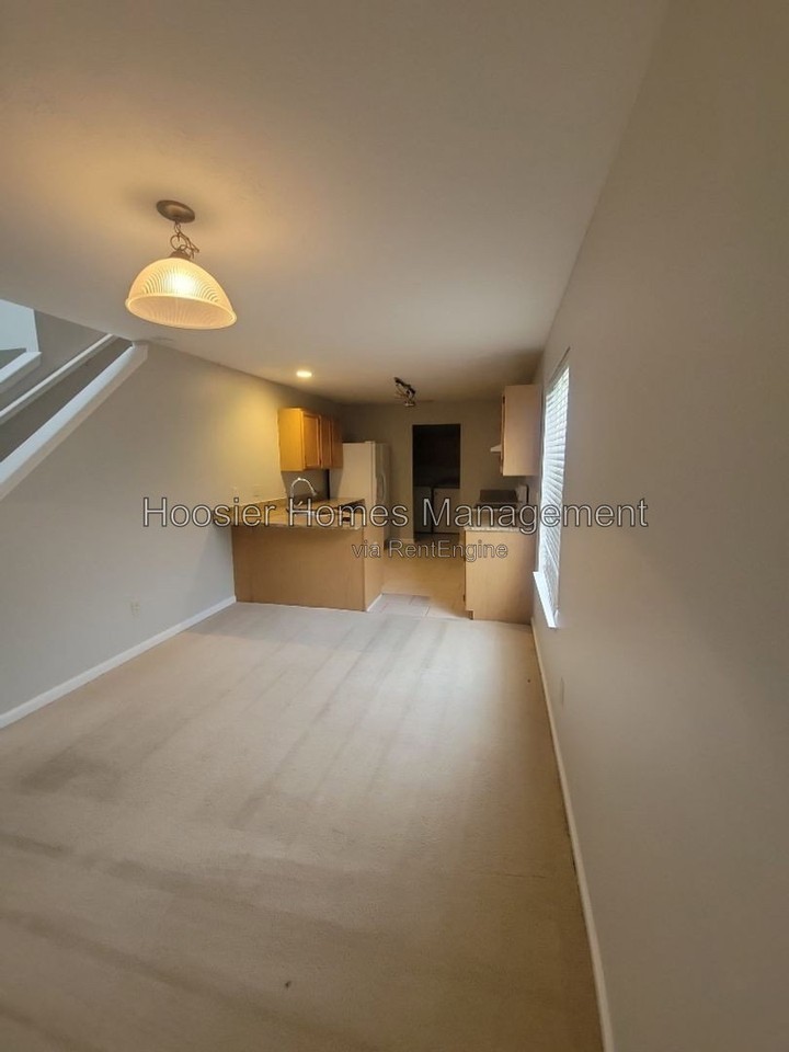 9893 Worthington Blvd - Photo 2 of 24