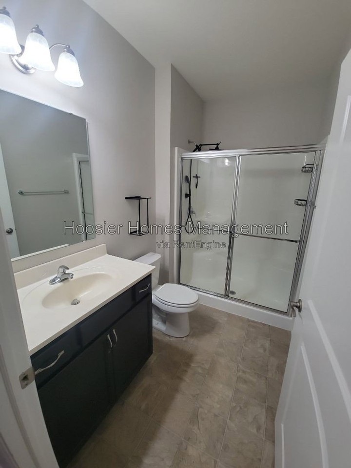 641 N Grant St - Photo 7 of 11
