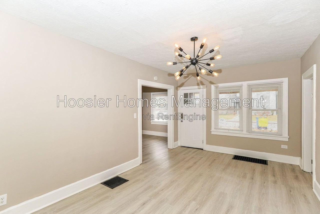 4301 Winthrop Ave - Photo 2 of 25