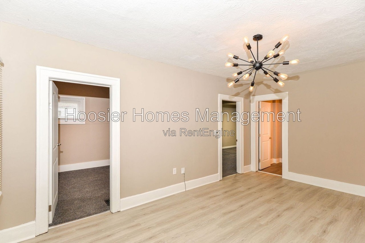 4301 Winthrop Ave - Photo 4 of 25