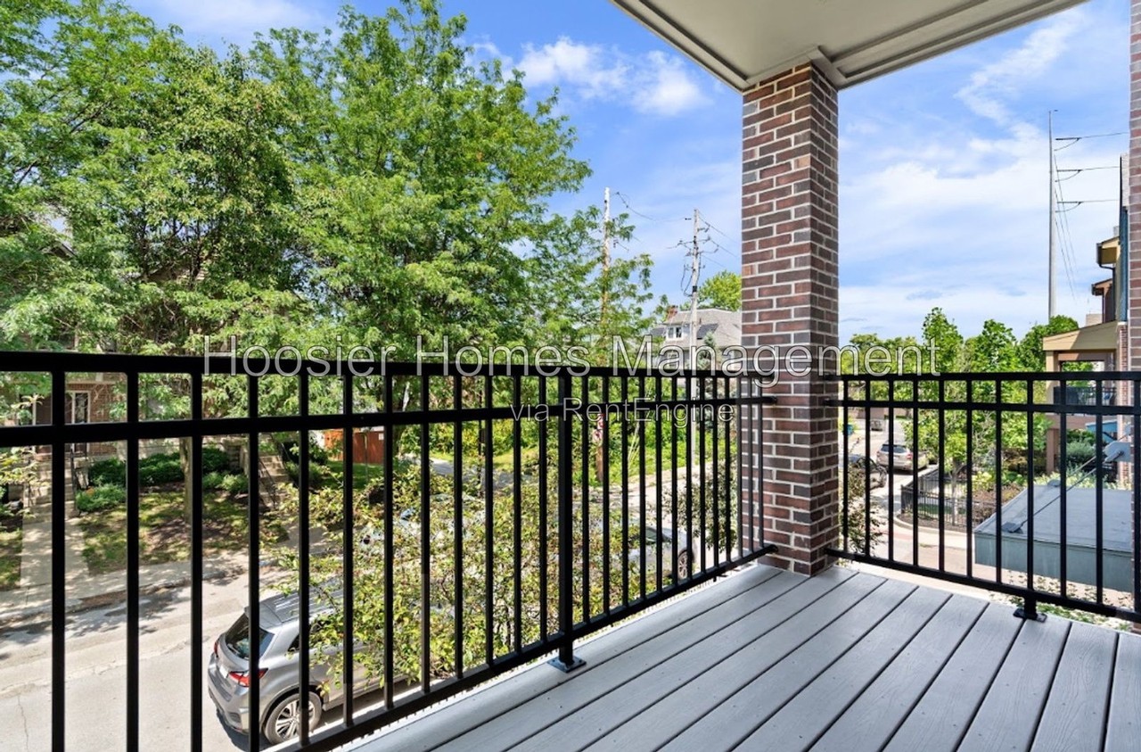 1009 N Park Ave - Photo 5 of 26