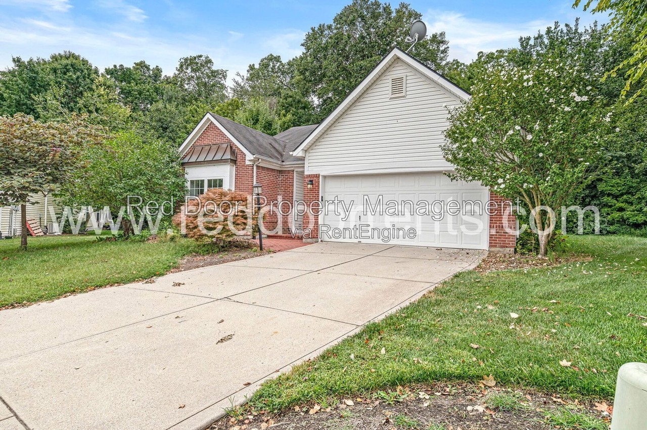 5841 Hornbean Ct - Photo 4 of 25
