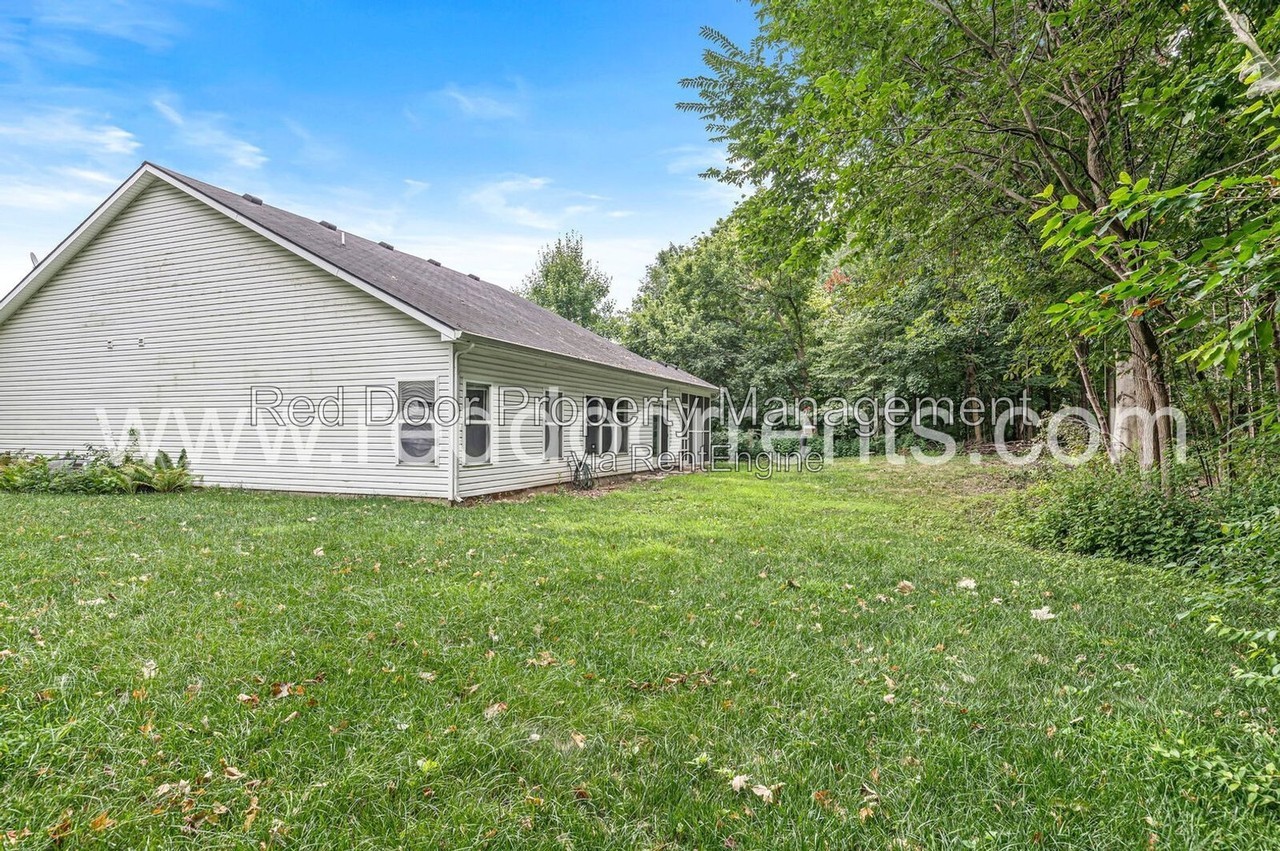 5841 Hornbean Ct - Photo 6 of 25