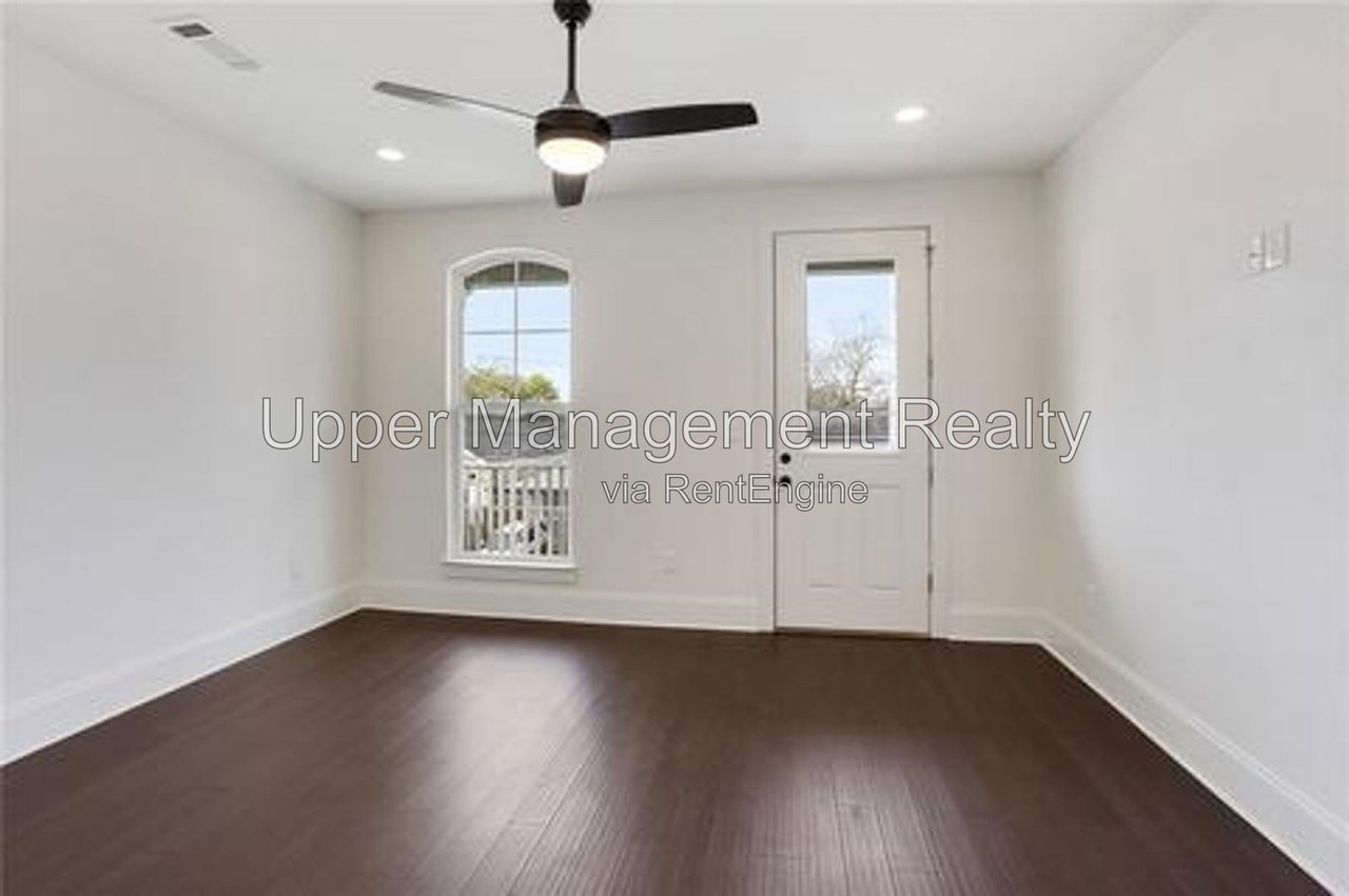 1621 Port St - Photo 4 of 11