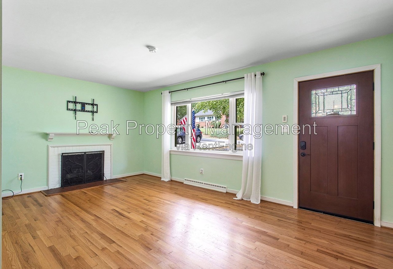 1613 Dena Dr - Photo 6 of 27
