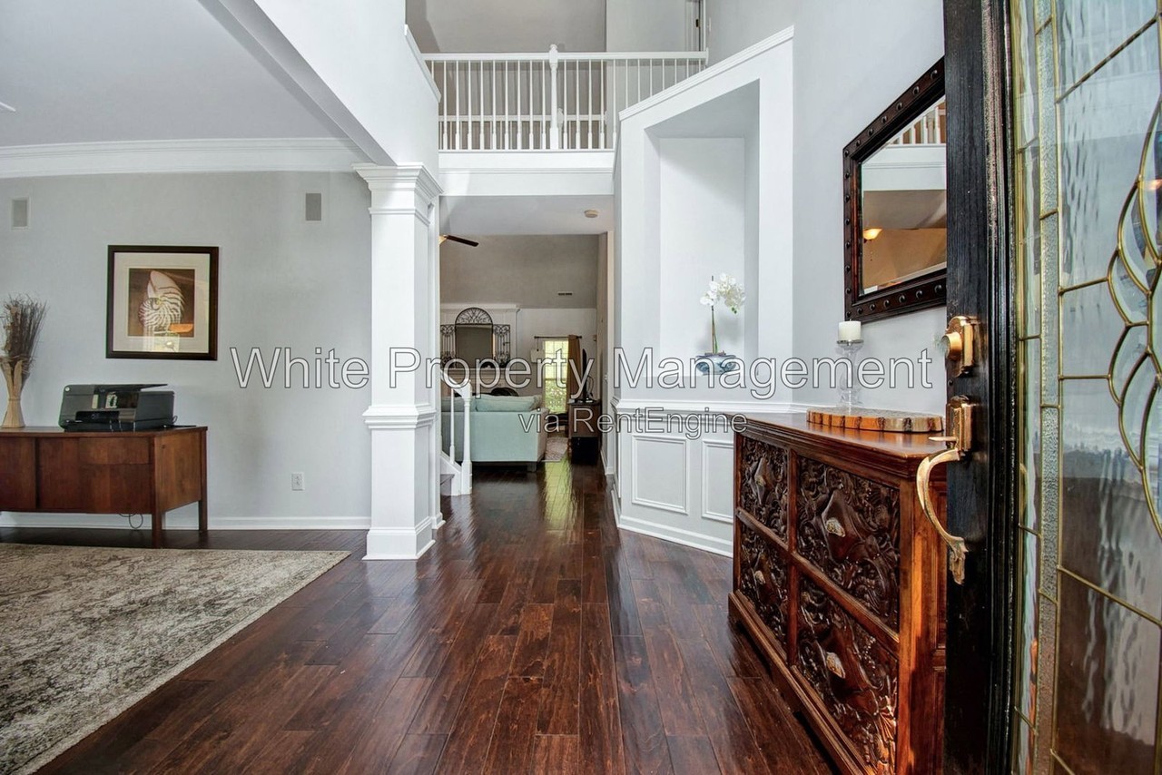 9920 Eden Hall Ct - Photo 2 of 36