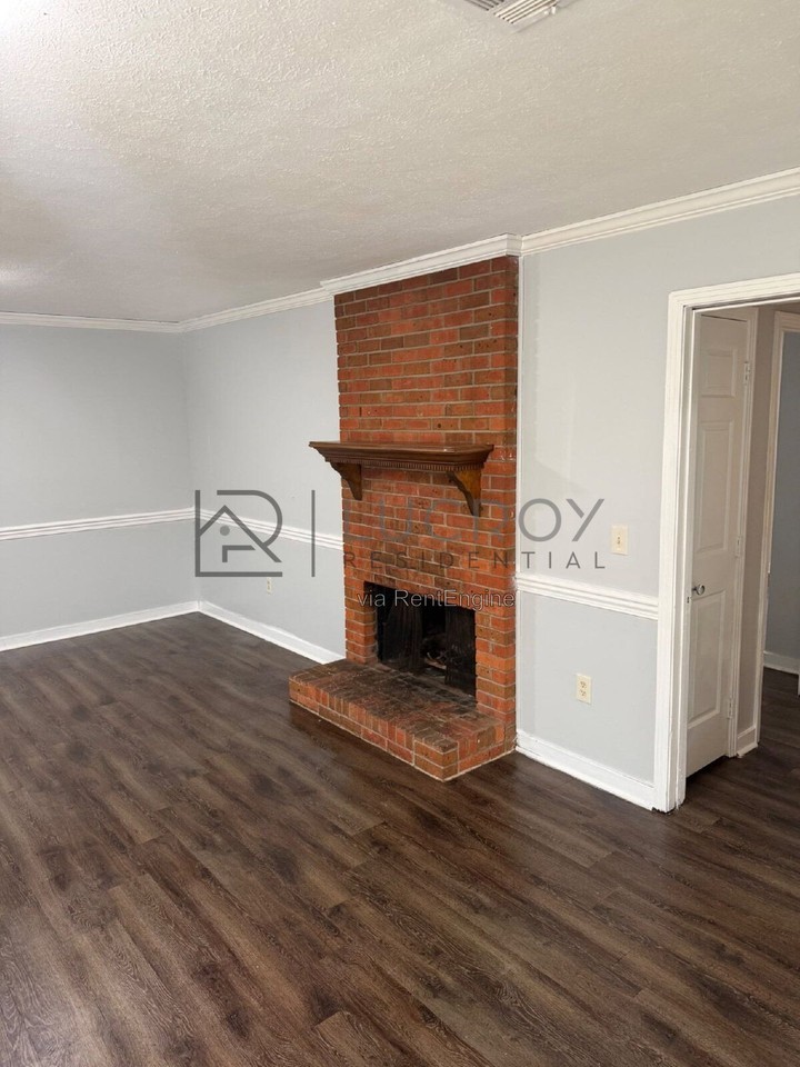 41 Northtown Rd #A - Photo 4 of 26