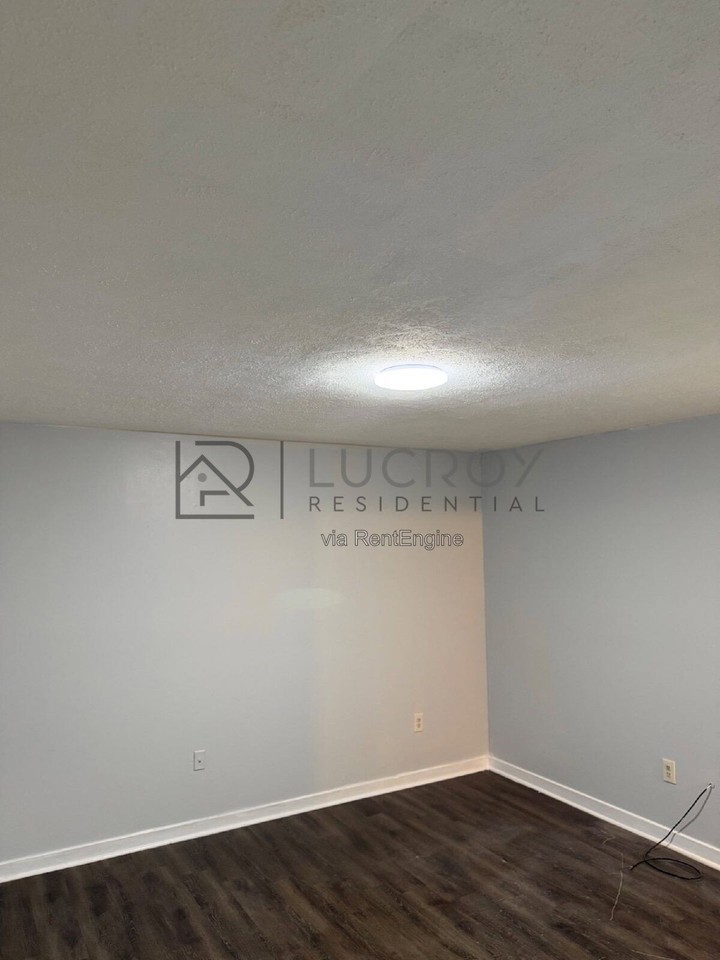 41 Northtown Rd #A - Photo 5 of 26