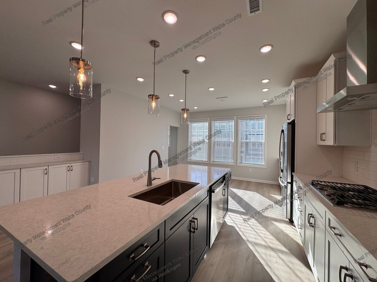10032 Secluded Garden Dr - Photo 3 of 14