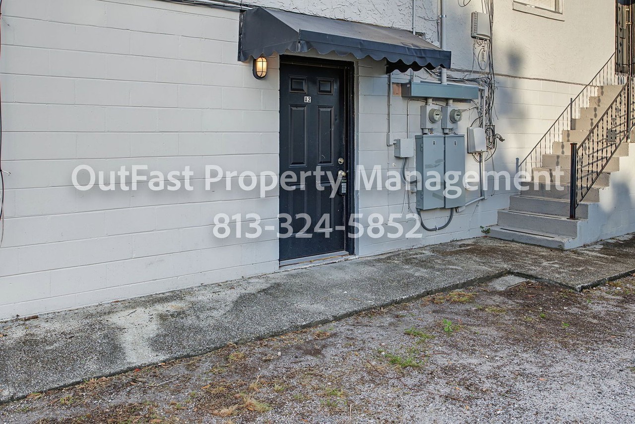 2315 W Rio Vista Ave #A2 - Photo 4 of 50