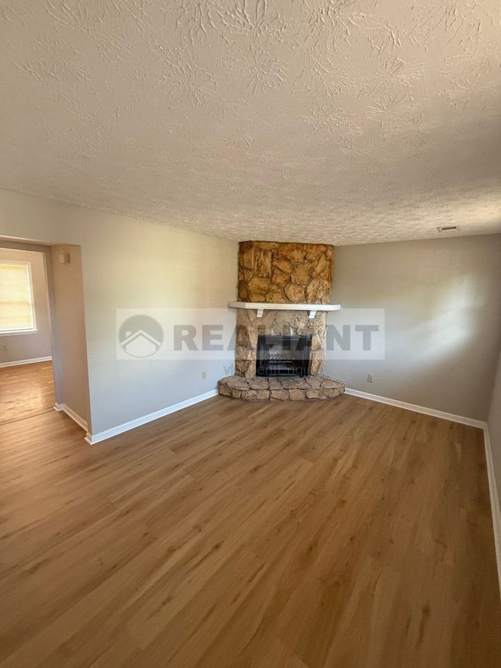 416 Barrister Ct #A - Photo 5 of 12