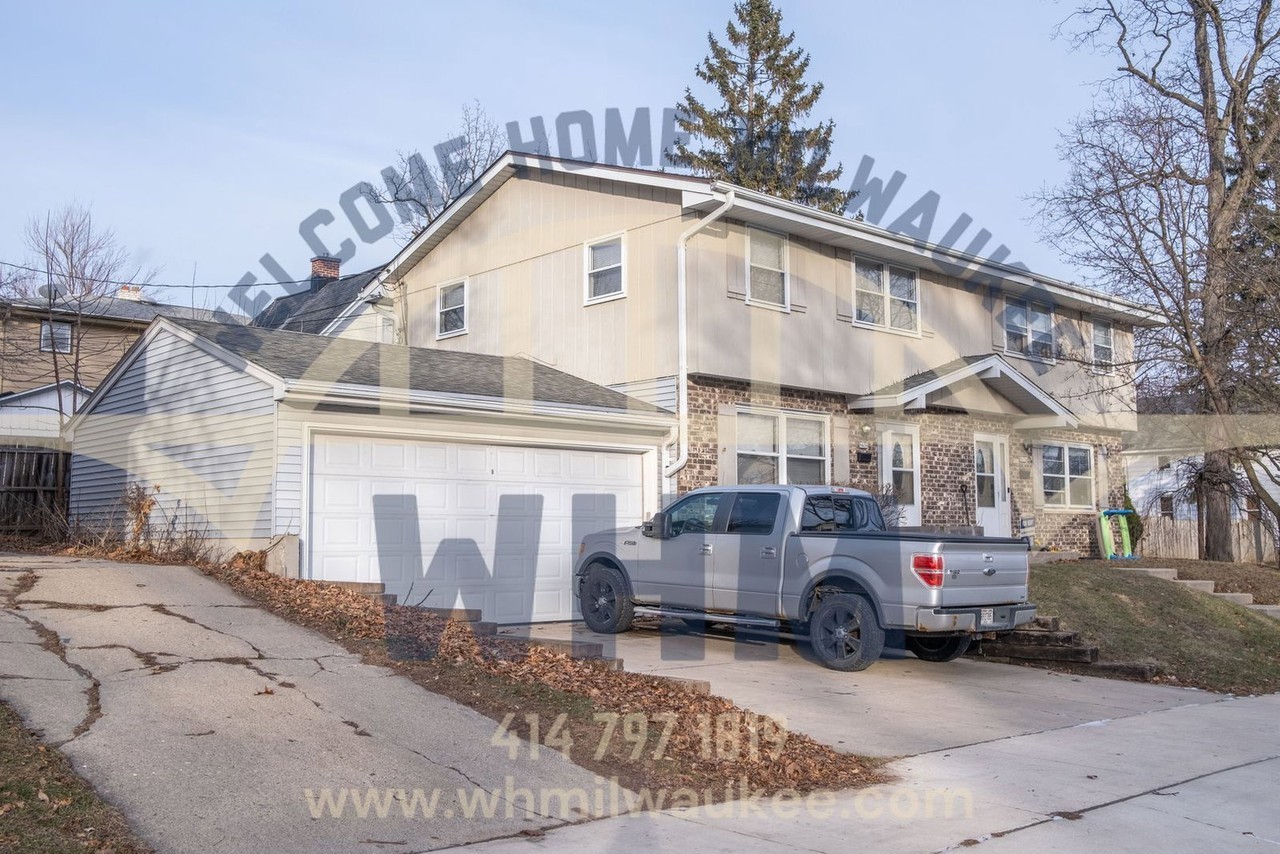 9434 W Mitchell St - Photo 2 of 16