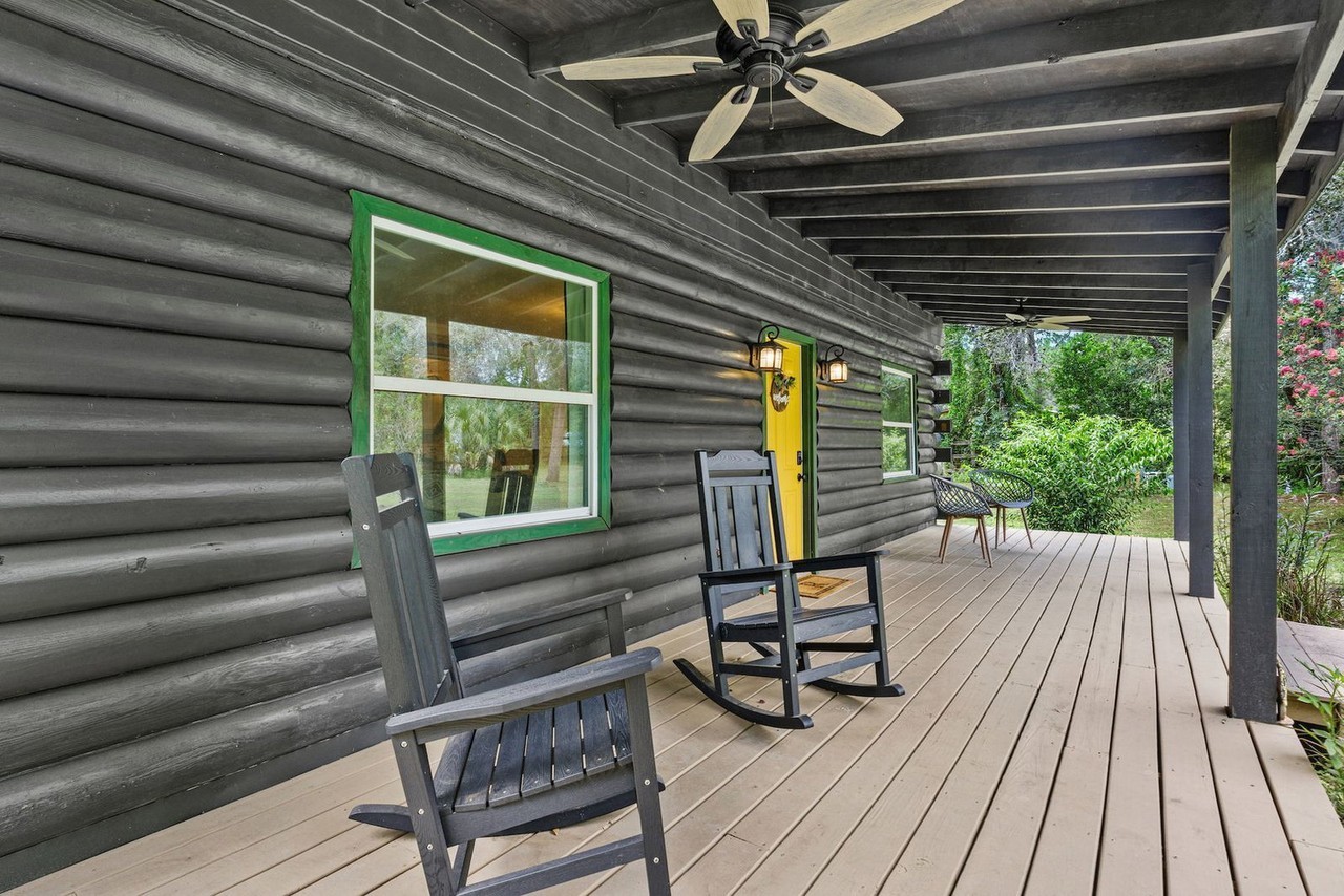 5325 Nodoc Rd - Photo 3 of 15