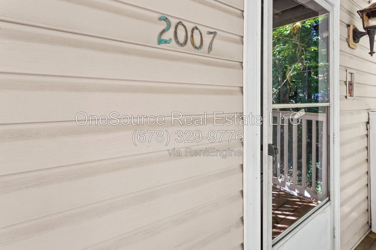 2007 Augusta Dr - Photo 3 of 30