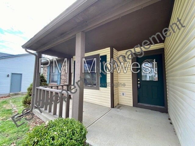 1044 Delray Dr - Photo 4 of 26