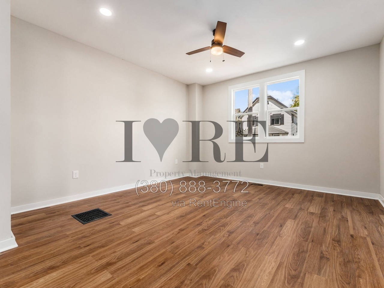 905 Bellows Ave - Photo 6 of 35