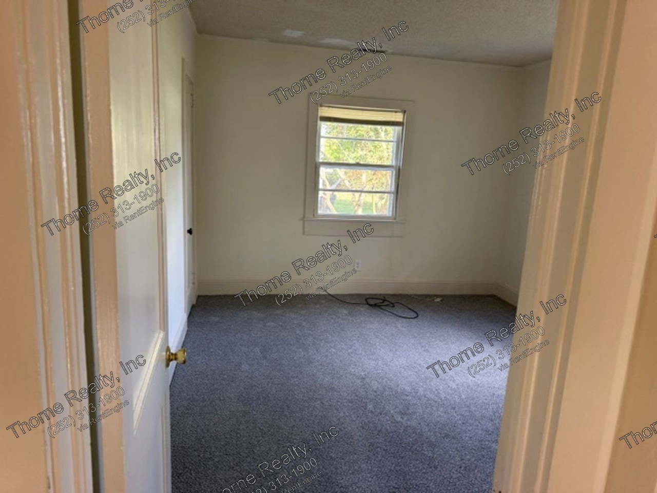 203 Old Sparta Rd - Photo 4 of 9
